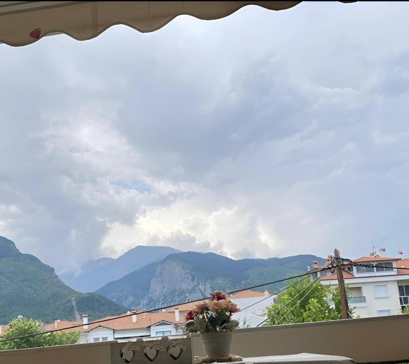 Στη Γοητεία Του Ολύμπου Apartamento Litochoro Exterior foto